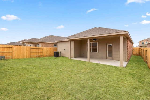1110 Whispering Winds Drive, Beasley, TX 77417