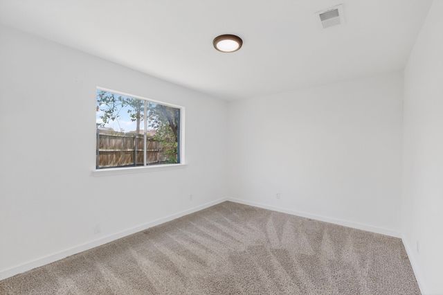 400 Casa Bello Court, Irving, TX 75062