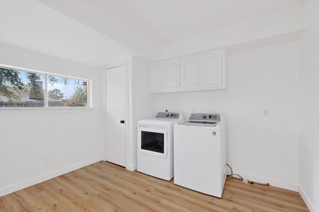 400 Casa Bello Court, Irving, TX 75062