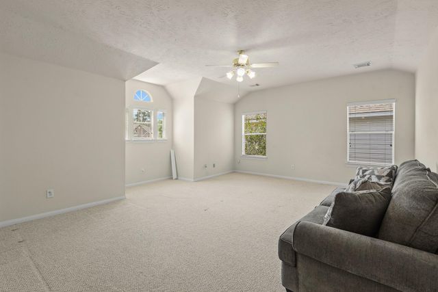 5111 Maple Hill Trail, Houston, TX 77345