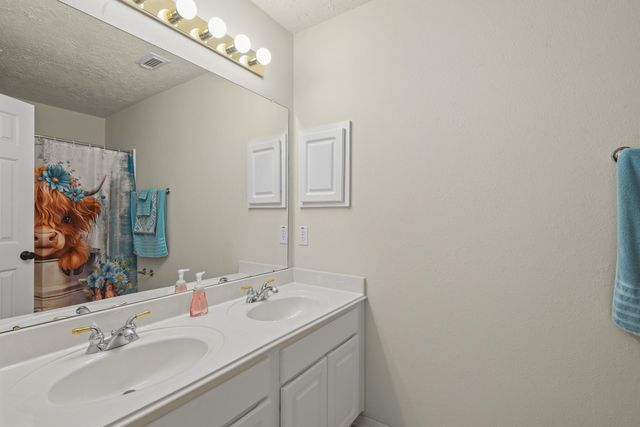 5111 Maple Hill Trail, Houston, TX 77345