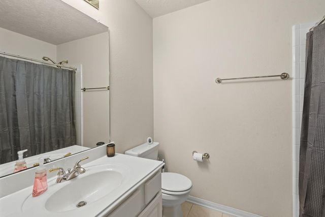 5111 Maple Hill Trail, Houston, TX 77345