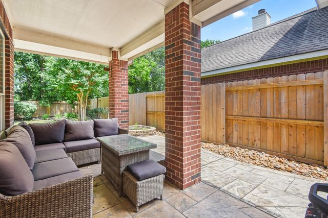 5111 Maple Hill Trail, Houston, TX 77345