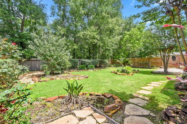 5111 Maple Hill Trail, Houston, TX 77345