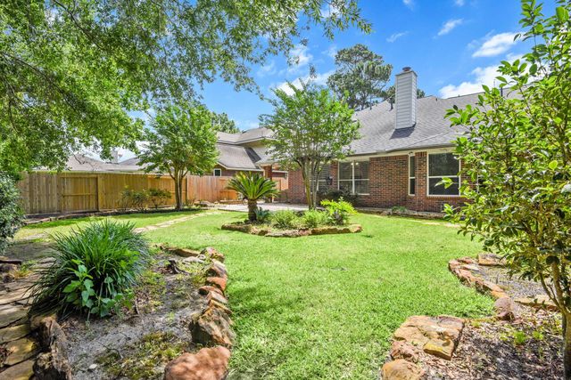 5111 Maple Hill Trail, Houston, TX 77345