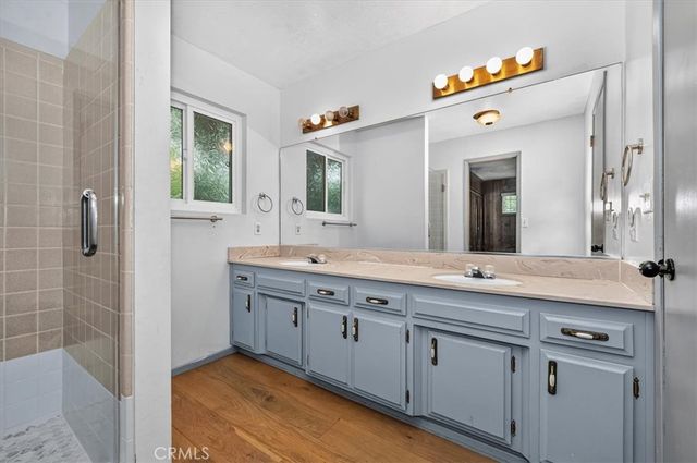 556 Pioneer, Lake Arrowhead, CA 92352