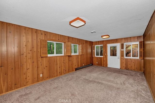556 Pioneer, Lake Arrowhead, CA 92352