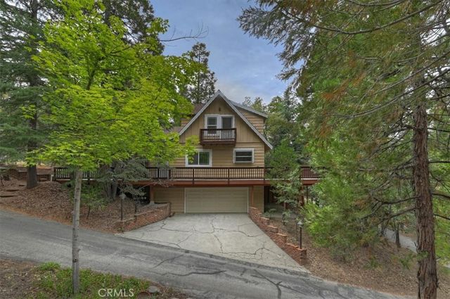 556 Pioneer, Lake Arrowhead, CA 92352