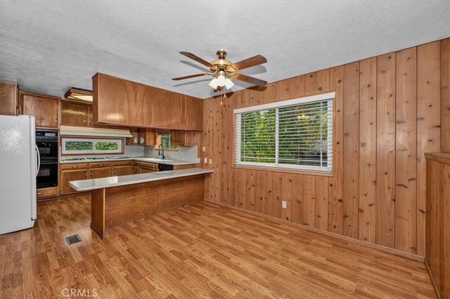 556 Pioneer, Lake Arrowhead, CA 92352