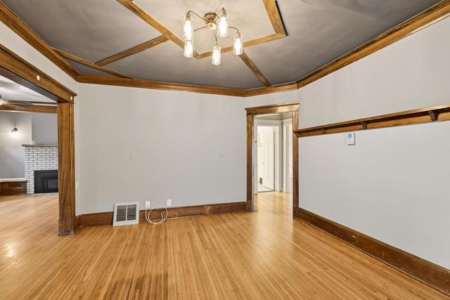 3074 S Wentworth AVENUE, Milwaukee, WI 53207