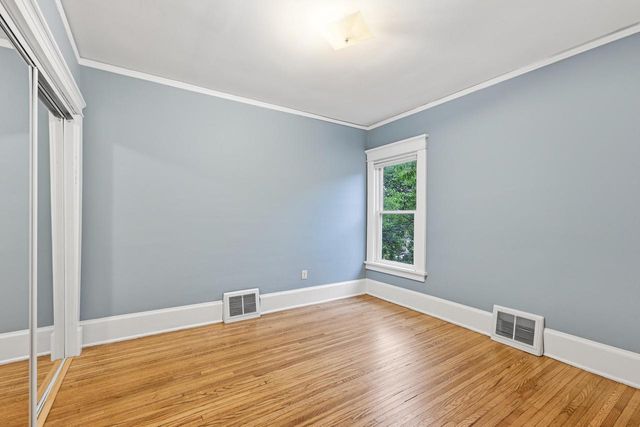 3074 S Wentworth AVENUE, Milwaukee, WI 53207