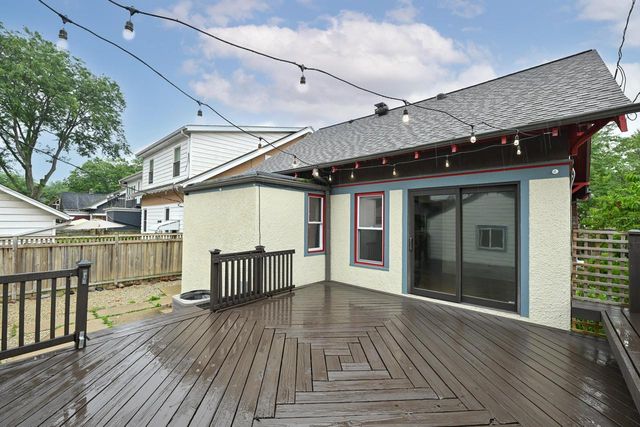 3074 S Wentworth AVENUE, Milwaukee, WI 53207