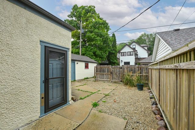 3074 S Wentworth AVENUE, Milwaukee, WI 53207