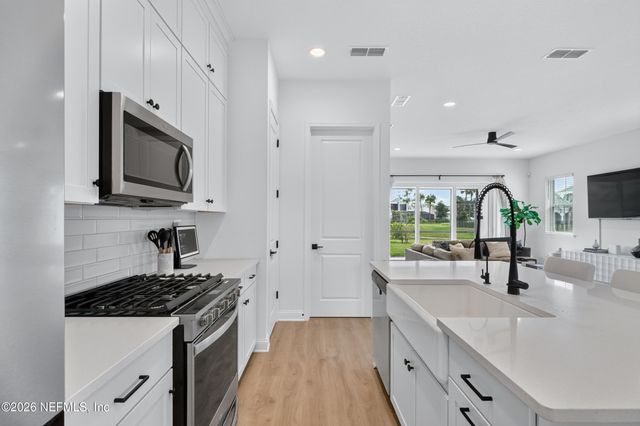 342 RUM RUNNER Way, St. Johns, FL 32259