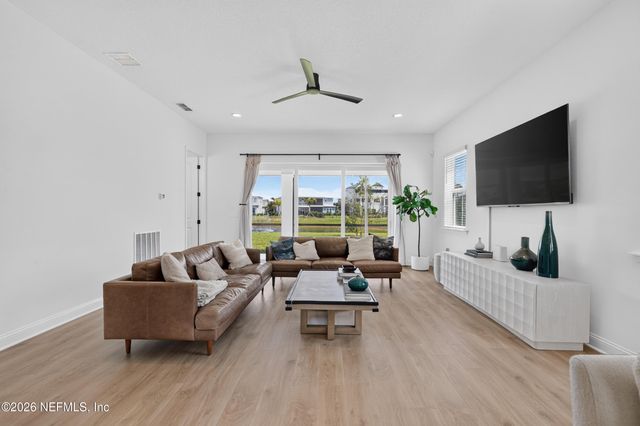 342 RUM RUNNER Way, St. Johns, FL 32259