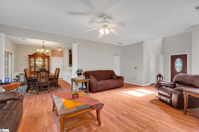 11 Eagleston Lane, Simpsonville, SC 29680