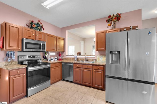 11 Eagleston Lane, Simpsonville, SC 29680