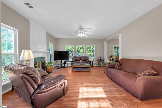 11 Eagleston Lane, Simpsonville, SC 29680