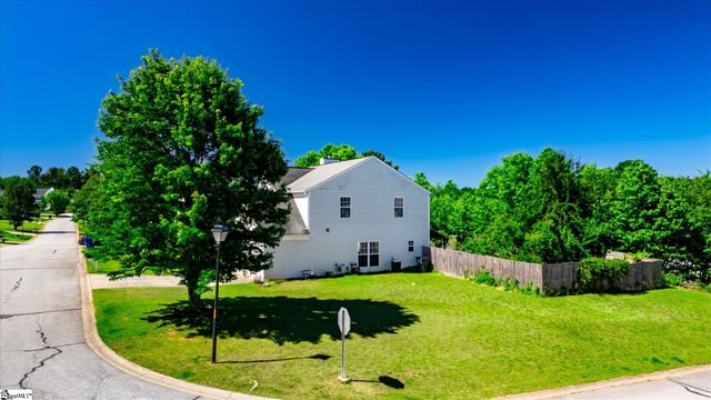 11 Eagleston Lane, Simpsonville, SC 29680