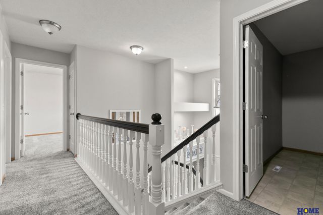 6550 Blackstone Road, Lincoln, NE 68526