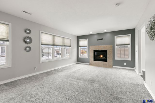 6550 Blackstone Road, Lincoln, NE 68526