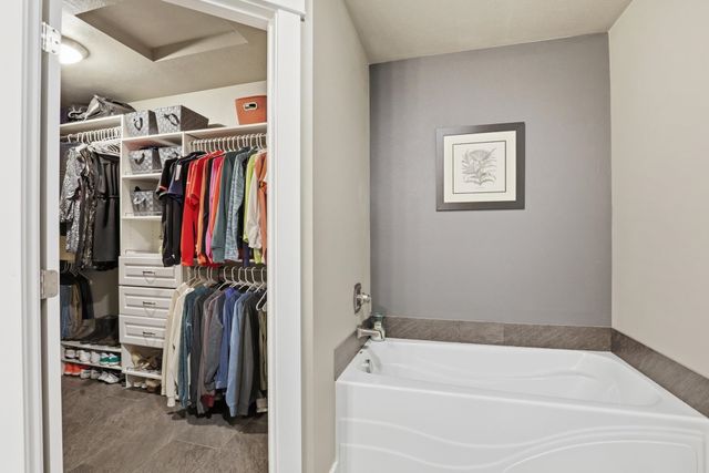 5515 S Russell Ln, Spokane, WA 99224