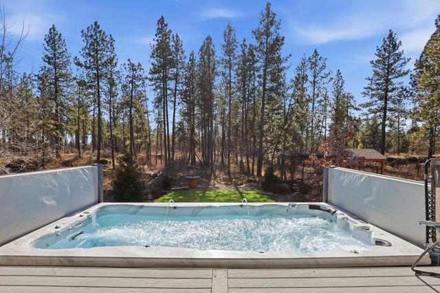 5515 S Russell Ln, Spokane, WA 99224