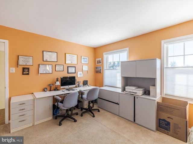 1 DENTON CIR, Newtown, PA 18940