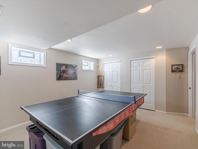 1 DENTON CIR, Newtown, PA 18940