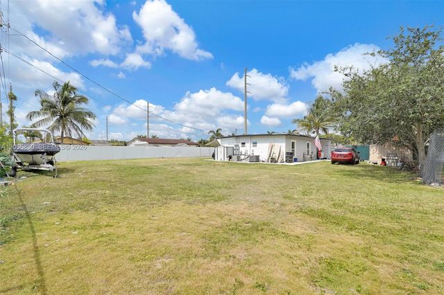17821 SW 107th Ave, Miami, FL 33157