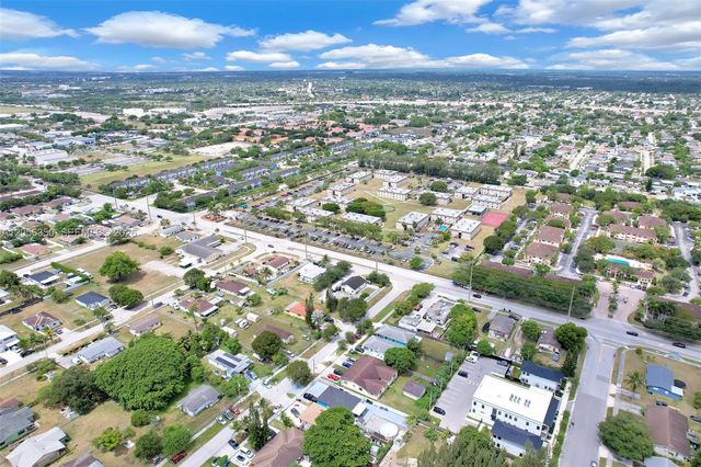 17821 SW 107th Ave, Miami, FL 33157