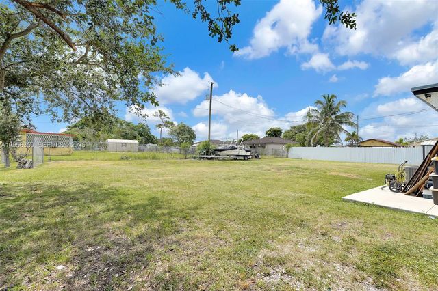 17821 SW 107th Ave, Miami, FL 33157