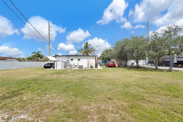 17821 SW 107th Ave, Miami, FL 33157