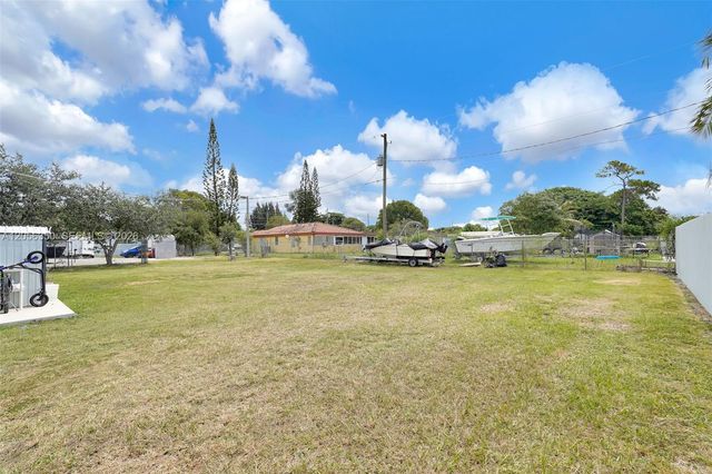 17821 SW 107th Ave, Miami, FL 33157