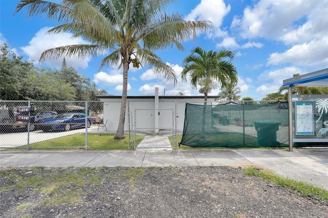 17821 SW 107th Ave, Miami, FL 33157