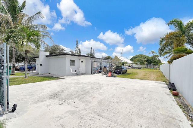 17821 SW 107th Ave, Miami, FL 33157