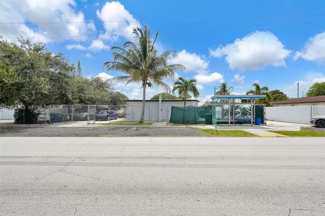 17821 SW 107th Ave, Miami, FL 33157
