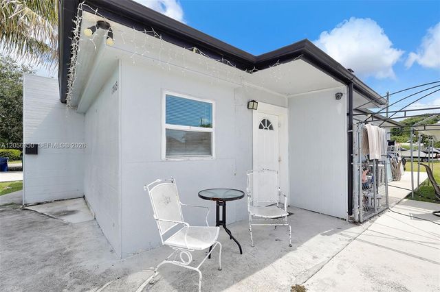 17821 SW 107th Ave, Miami, FL 33157