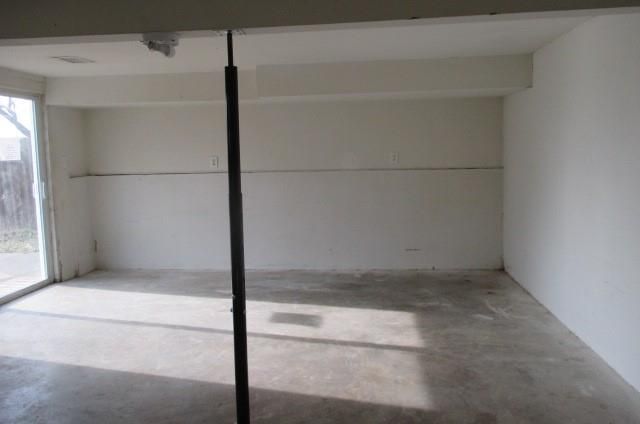 810 Pine Street, Pleasant Hill, MO 64080