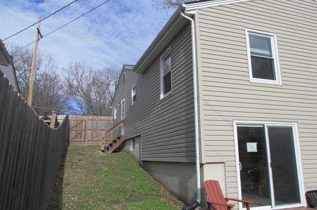 810 Pine Street, Pleasant Hill, MO 64080