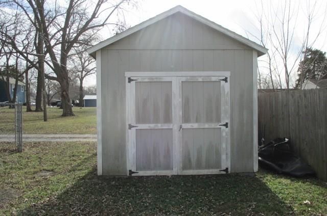 810 Pine Street, Pleasant Hill, MO 64080