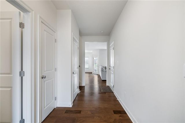 19727 W 196th Terrace, Spring Hill, KS 66083