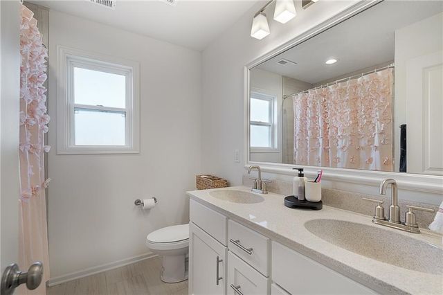 19727 W 196th Terrace, Spring Hill, KS 66083