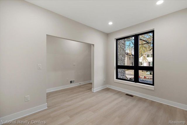 1032 E BRECKENRIDGE Street, Ferndale, MI 48220