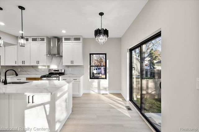 1032 E BRECKENRIDGE Street, Ferndale, MI 48220