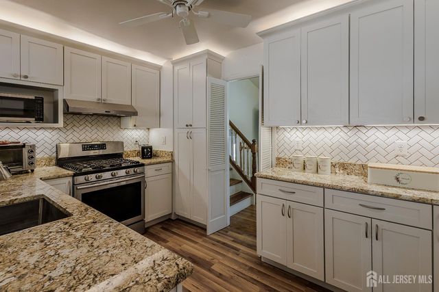 25 colburn Road, East Brunswick, NJ 08816