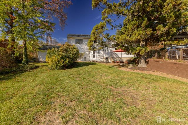 25 colburn Road, East Brunswick, NJ 08816