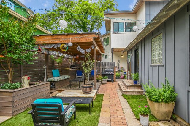 56 Waller ST, Austin, TX 78702