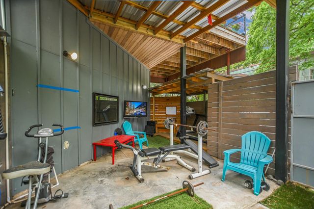 56 Waller ST, Austin, TX 78702