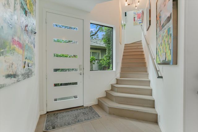 56 Waller ST, Austin, TX 78702